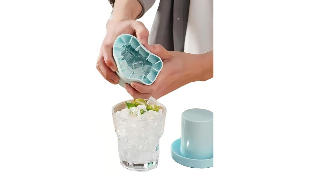 30 cube silicone ice bucket