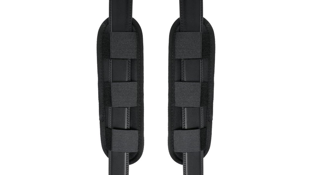 black shoulder strap pads