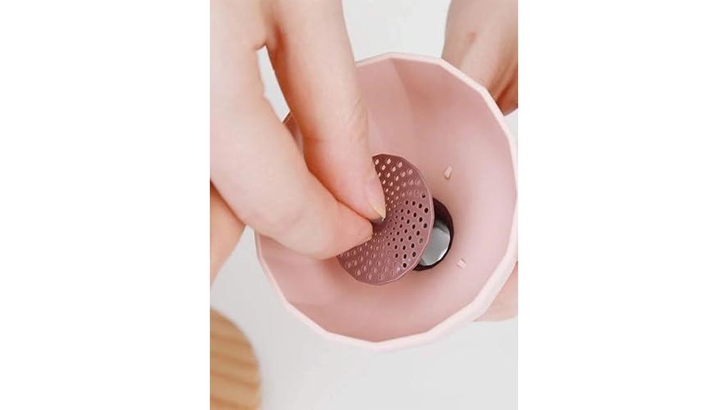 collapsible silicone funnel with strainer