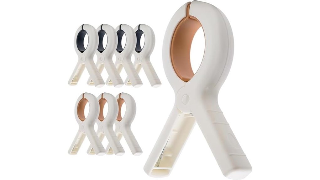 eight piece khaki blue towel clips