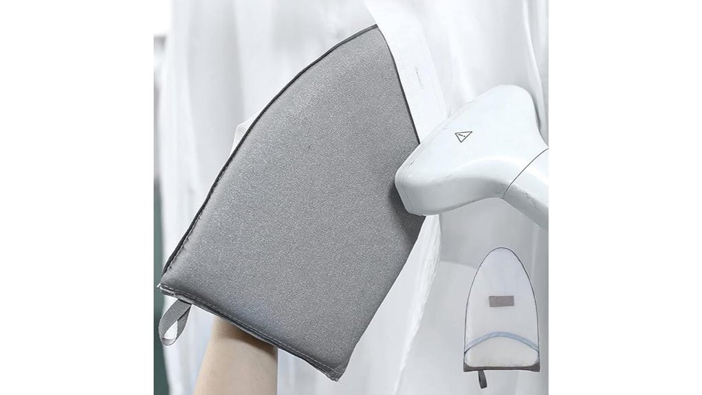 heat resistant garment steaming glove